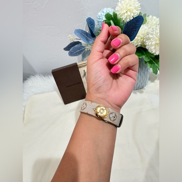 BUNDLE OF 2✨Louis Vuitton Minilin Wish Bracelet & Blooming Bracelet - Picture 12 of 16